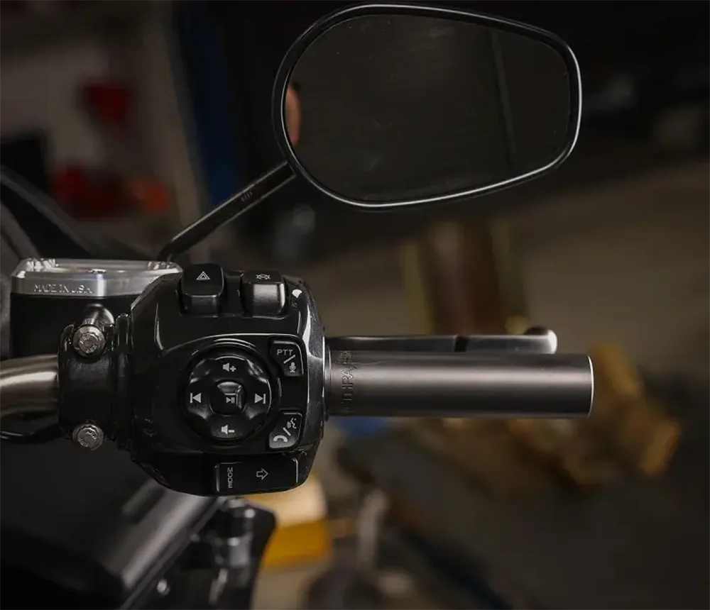 10MM BAJAJ180 PULSAR135 Motorcycle Rearview Mirror